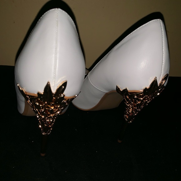 Heels - Picture 2 of 2